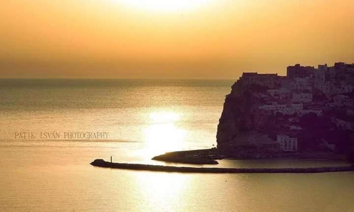 B&B Peschici Rooms Bagian luar foto